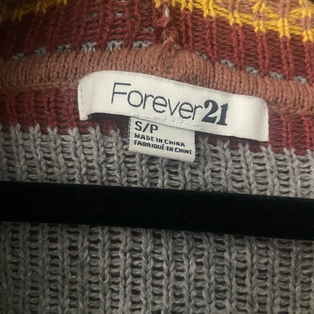 Forever 21 Multicolor Knit hooded Sweater vest with faux fur - Picture 2 of 3
